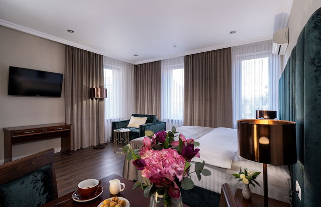 Greguar Hotel & Apartments - Photo 80