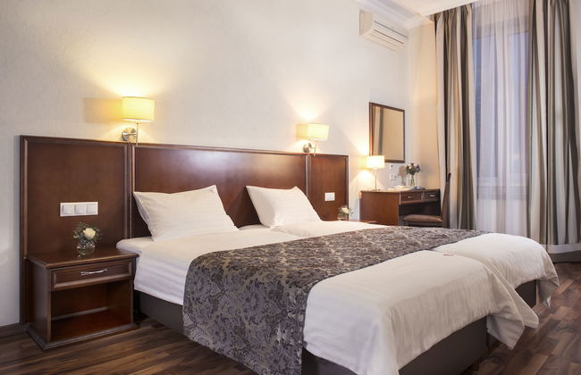 Greguar Hotel & Apartments - Photo 53