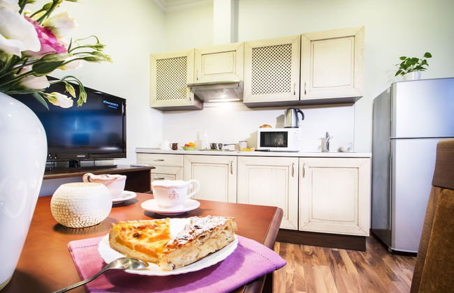 Greguar Hotel & Apartments - Photo 64