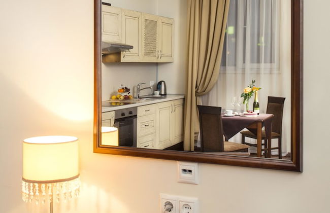 Greguar Hotel & Apartments - Photo 31