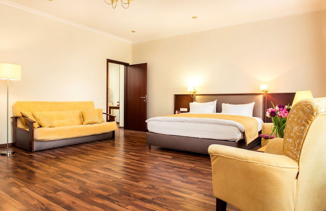 Greguar Hotel & Apartments - Photo 35