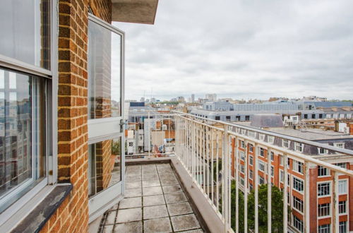 Foto 17 - Fantastic Central Apartment With Balcony in Fitzrovia