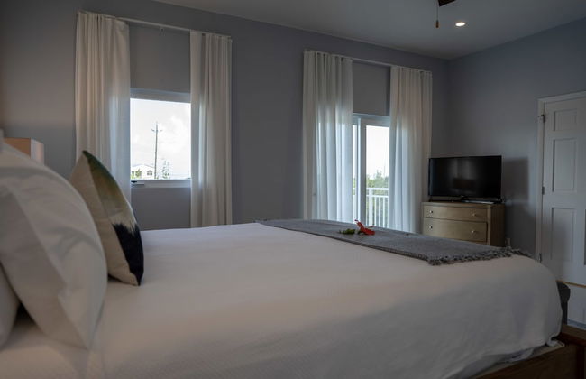 The Sapphire Villa - Photo 3