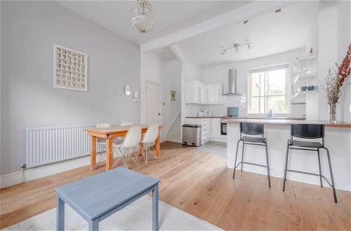 Foto 17 - Lovely 3 Bedroom Apartment in Clapton With Garden