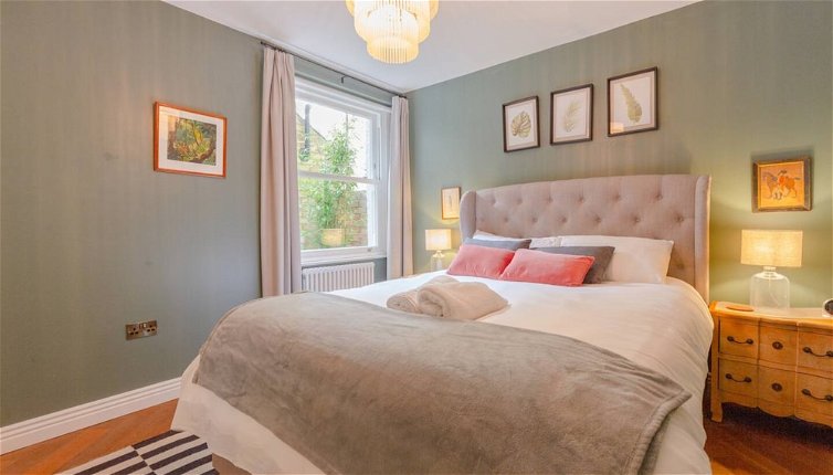 Photo 1 - Stylish 1 Bedroom Flat in Fulham With Patio
