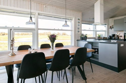 Photo 9 - 6 Person Holiday Home in Lokken