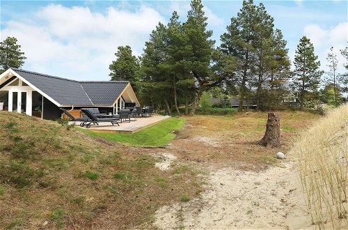 Foto 35 - 8 Person Holiday Home in Blavand