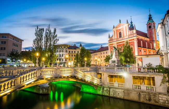 Tromostovje IV In Heart Of Ljubljana - Foto 24