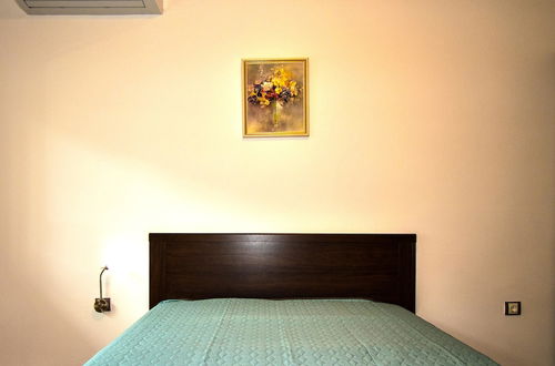 Photo 3 - Travellino Serviced Apartments