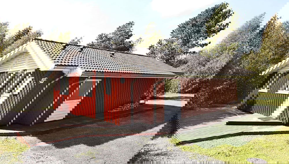 Primary image