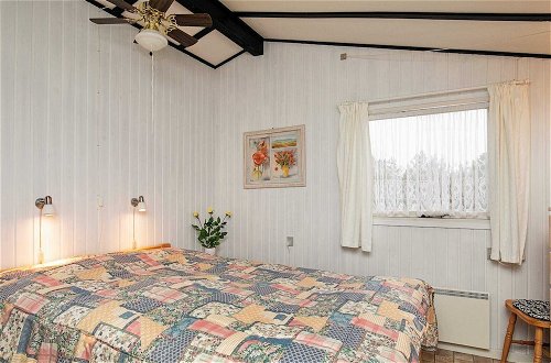 Foto 12 - 6 Person Holiday Home in Saeby