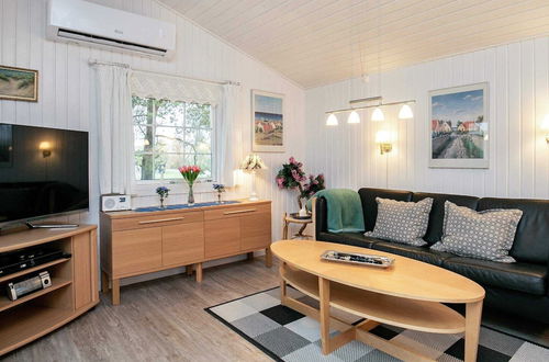 Photo 16 - 6 Person Holiday Home in Saeby