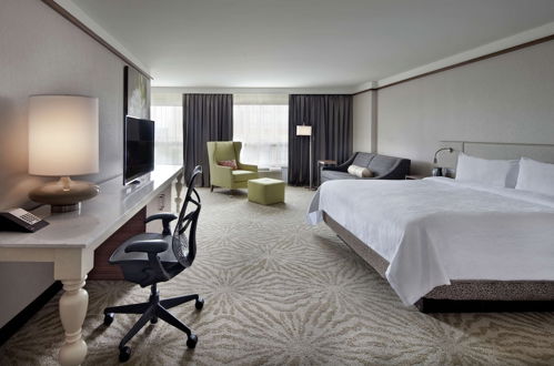 Photo 1 - Hilton Garden Inn Montreal Airport