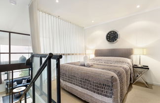 Photo 2 - Surry Hills Modern One Bedroom Apartment - GOU