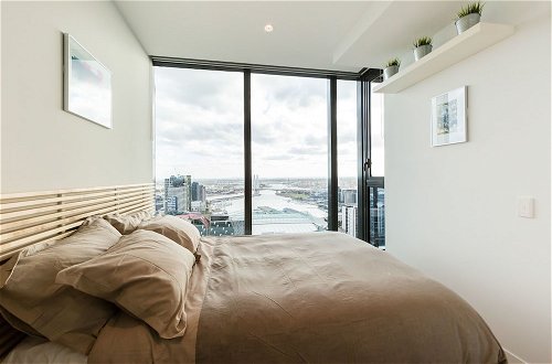 Photo 3 - EVA, 1BDR Melbourne Apartment
