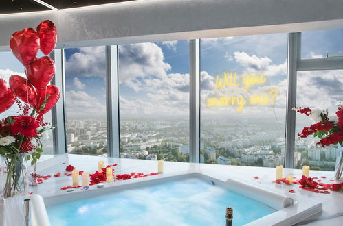 Photo 78 - Apartments in Sky Tower with Bathtub near the window