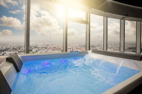 Photo 47 - Apartments in Sky Tower with Bathtub near the window