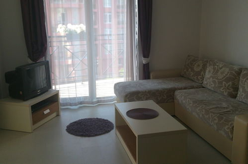 Photo 21 - Apartments in Rainbow Holiday Complex