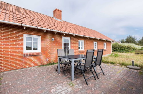 Photo 18 - 6 Person Holiday Home in Hvide Sande