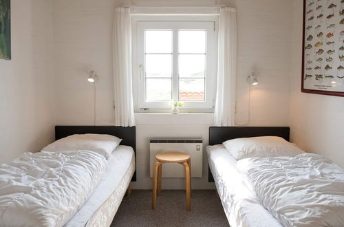 Photo 11 - 6 Person Holiday Home in Hvide Sande