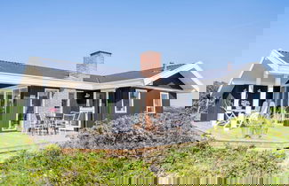 Foto 1 - 4 Person Holiday Home in Henne