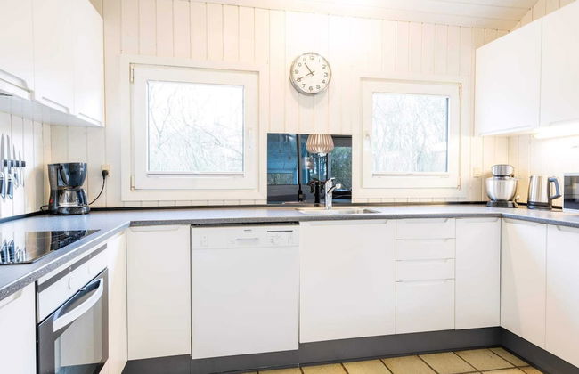 8 Person Holiday Home in Norre Nebel - Foto 26