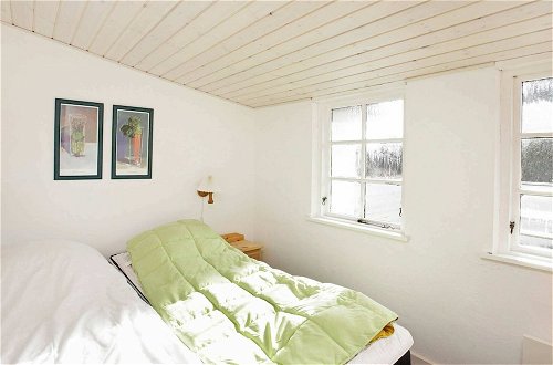 Photo 2 - 4 Person Holiday Home in Blåvand
