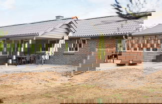 Foto 1 - 6 Person Holiday Home in Henne
