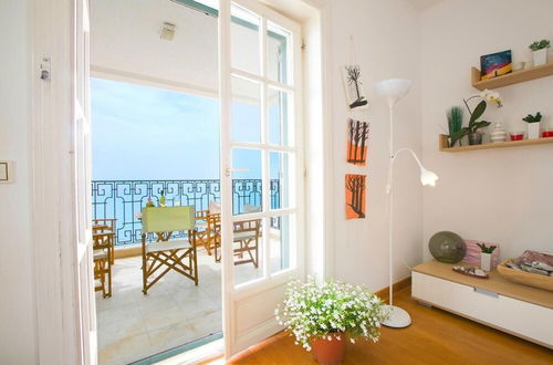 Photo 22 - Sveti Stefan Beach Apartment