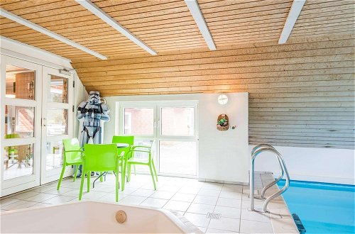 Photo 5 - 8 Person Holiday Home in Blavand