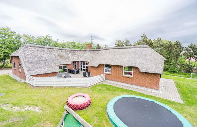 8 Person Holiday Home in Blavand - Foto 38