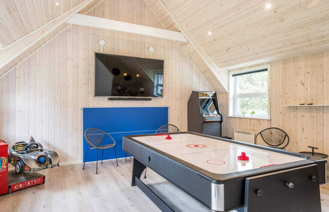 8 Person Holiday Home in Blavand - Foto 11