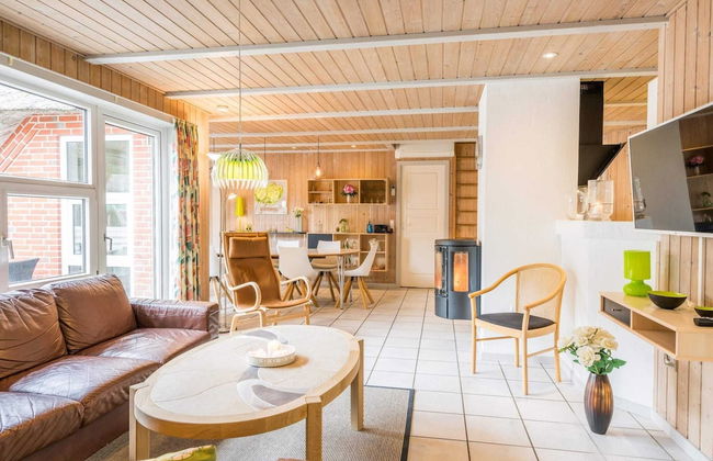 8 Person Holiday Home in Blavand - Foto 25