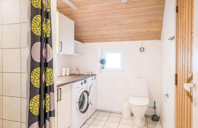 8 Person Holiday Home in Blavand - Foto 32