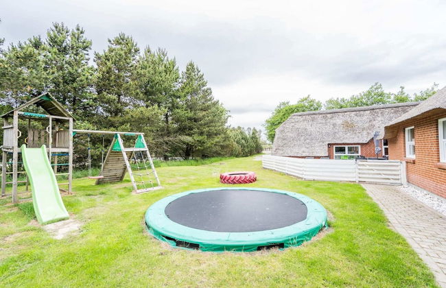 8 Person Holiday Home in Blavand - Foto 16