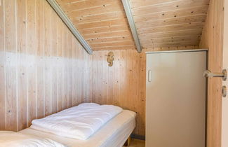 Photo 2 - 5 Person Holiday Home in Hvide Sande