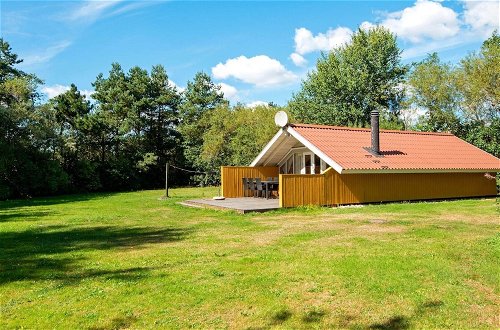 Photo 14 - 4 Person Holiday Home in Oksbol