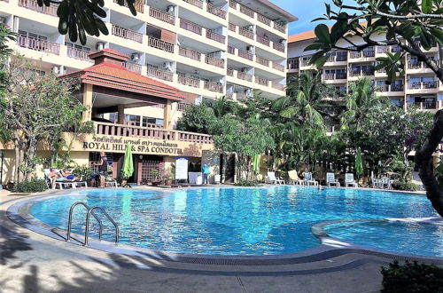 Foto 14 - Royal Hill Resort Pattaya Corner Condo With sea & Pool Views