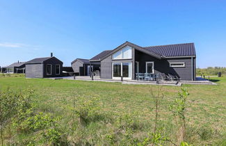 Foto 1 - 10 Person Holiday Home in Brovst-by Traum