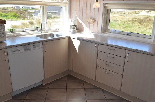 Photo 5 - 7 Person Holiday Home in Hvide Sande