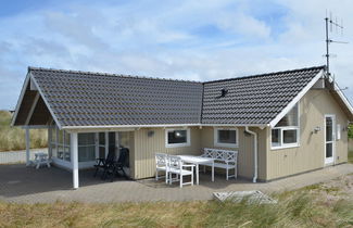 Foto 1 - 7 Person Holiday Home in Hvide Sande