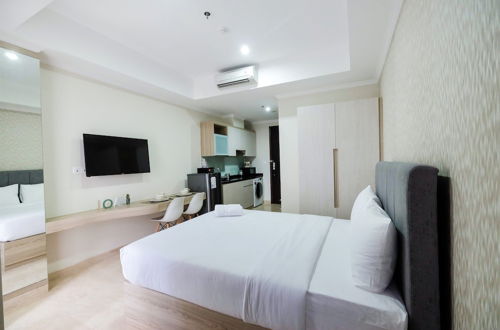 Photo 1 - Minimalist Studio Menteng Park Apartment