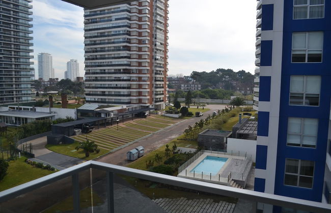 Arenas del Mar Apartments - Photo 31