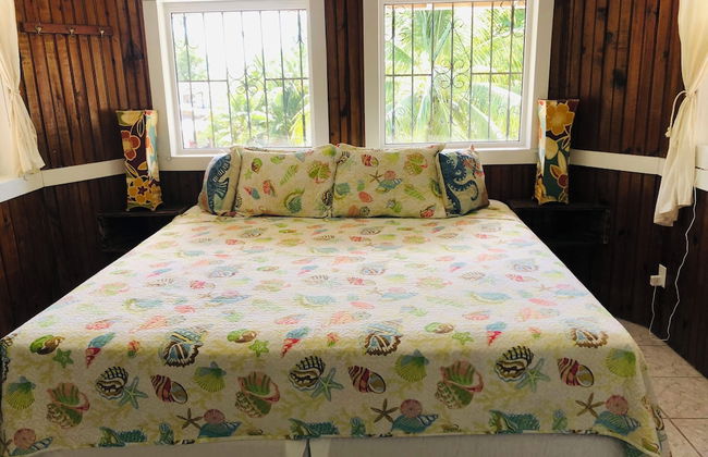 Mariposa Lodge - Photo 25