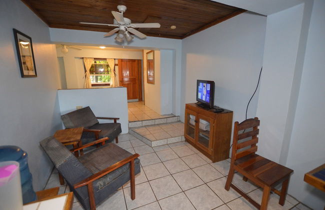 Mariposa Lodge - Photo 39