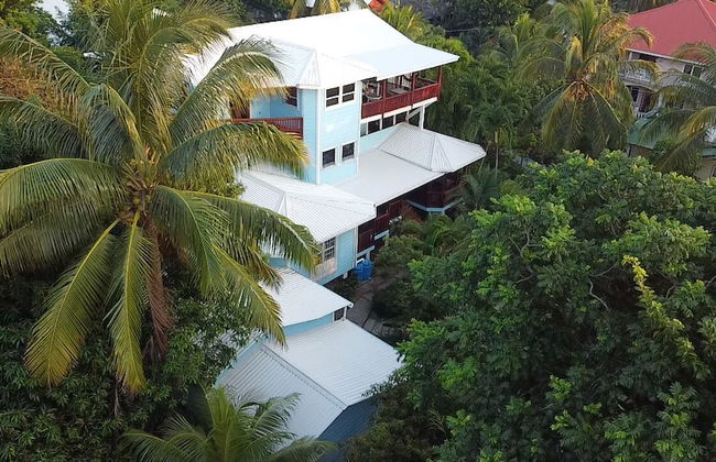 Mariposa Lodge - Photo 1