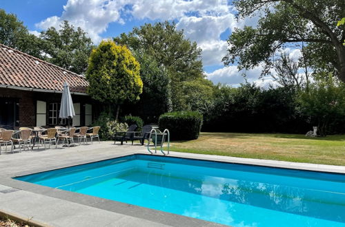 Photo 22 - Magnificent Farmhouse in Sint Joost With Private Pool