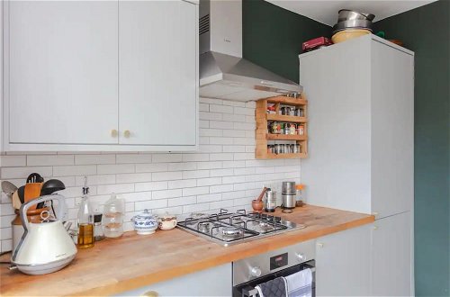 Foto 10 - Cosy 2 Bedroom Apartment in Bethnal Green Near Victoria Park