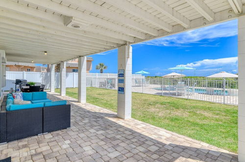 Photo 60 - Barefoot Hideaway Family Beachfront Retreat