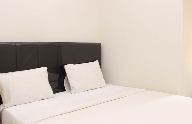Warm And Tranquil 2Br At Springlake Summarecon Bekasi Apartment - Photo 1